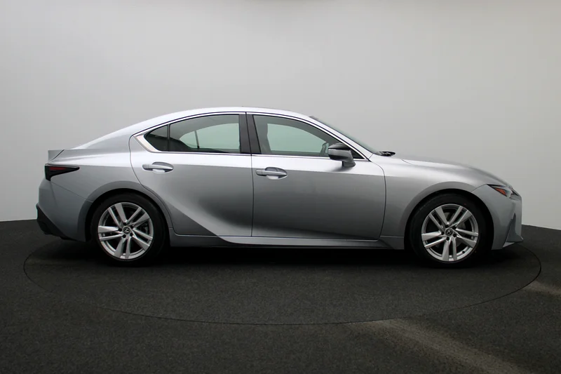 LEXUS IS-300 Sedan P 2.0t Premier63398640842882114