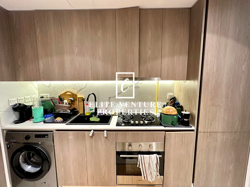 FULLY FURNISHED | PRIME LOCATION | TENANTED63942204657794113