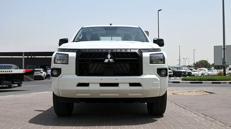 MITSUBISHI L200 2.4L DIESEL DCABIN 4X4 GLX 6MT HIGHLINE (2025 MODEL)63398590865026111
