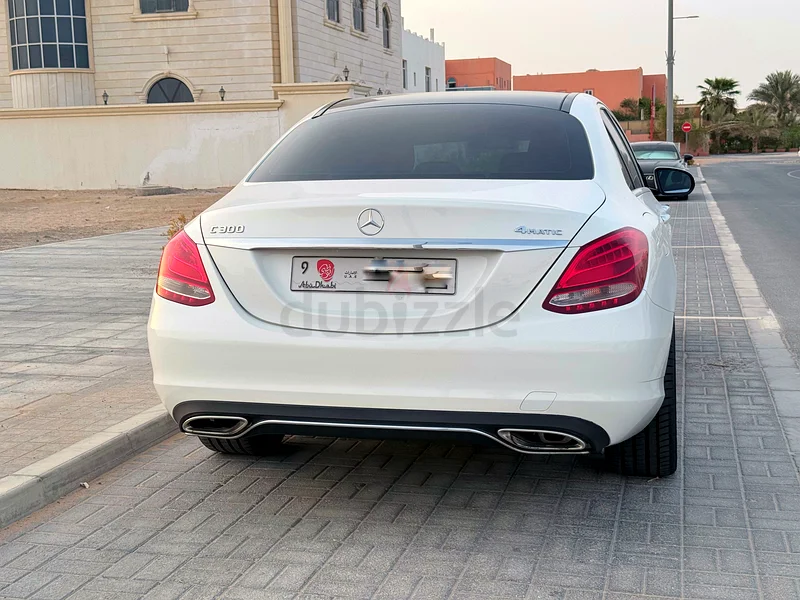 مرسيدس بنز C300 4MATIC 2017 المواصفات الأمريكية63399937776514113