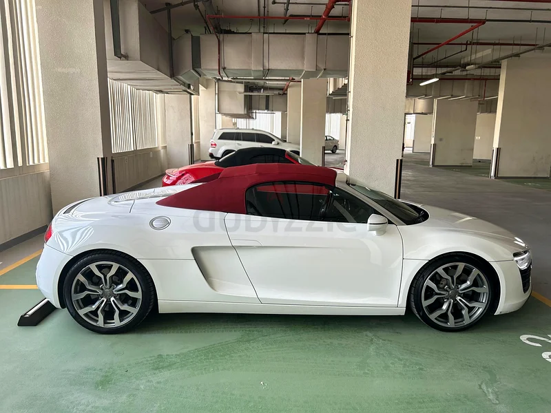 Audi R8 Spyder GCC Mint Condition First Owner63398608664451114