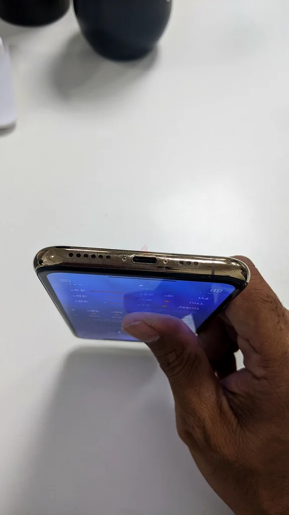 iPhone 11 Pro – 256GB Storage, Face ID Working – Excellent Condition63437619979778112