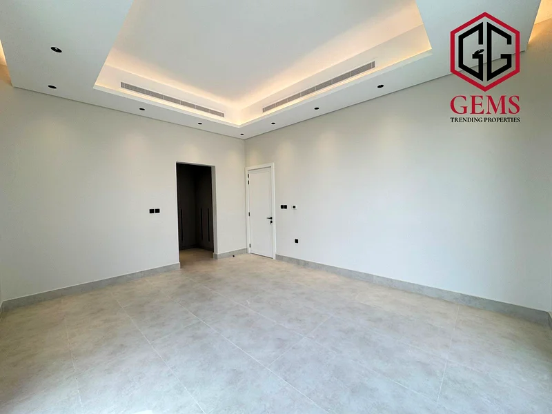جديد بالكامل | غرفة خادم | حديث | حديقة63730242866050114