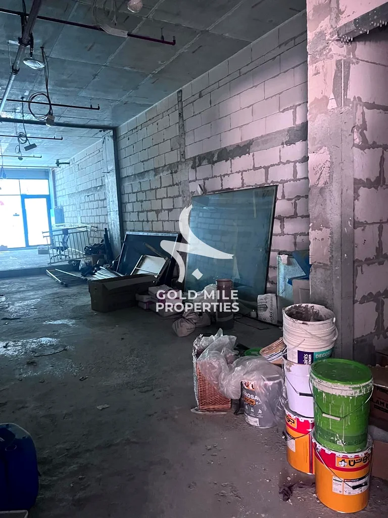 Prime Retail Space | Vincitore Benessere | High-Visibility Location64063581220355113