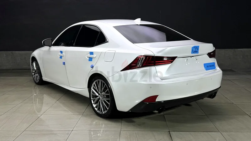 Lexus IS200t 2016 Platinum (Radar Cruise Control)63398642501762113
