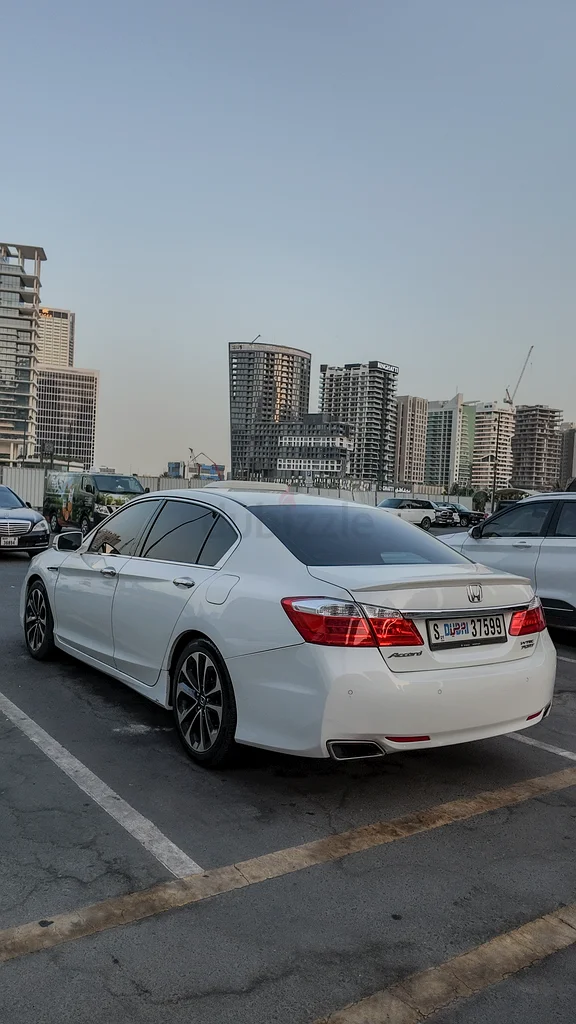 هوندا أكورد تم صيانتها من خلال الفطيم63398544737283113