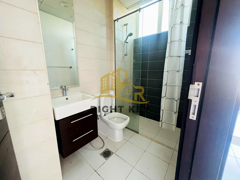 شقة فاخرة 3 غرف نوم + خادمة بسعر 90 ألف فقط63403901656578114
