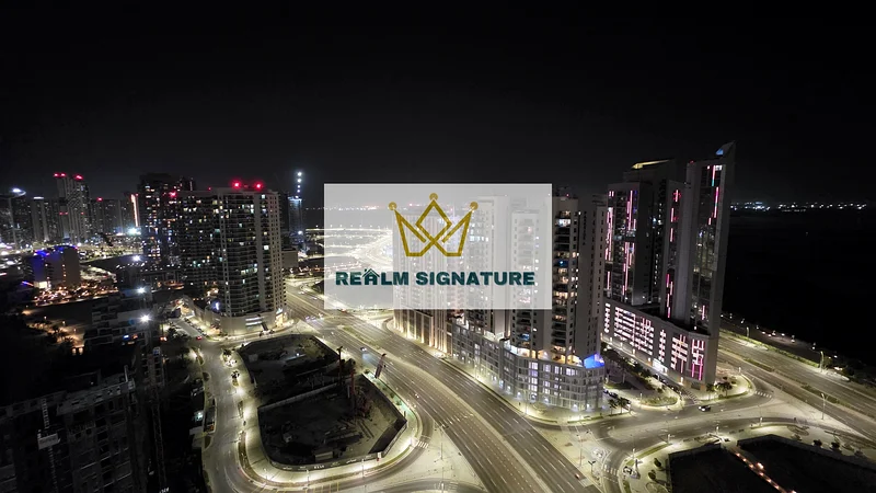 شقة مشرقة بغرفتي نوم مع شرفة | إطلالة على أشجار القرم والمدينة | موقع متميز63843704792449113