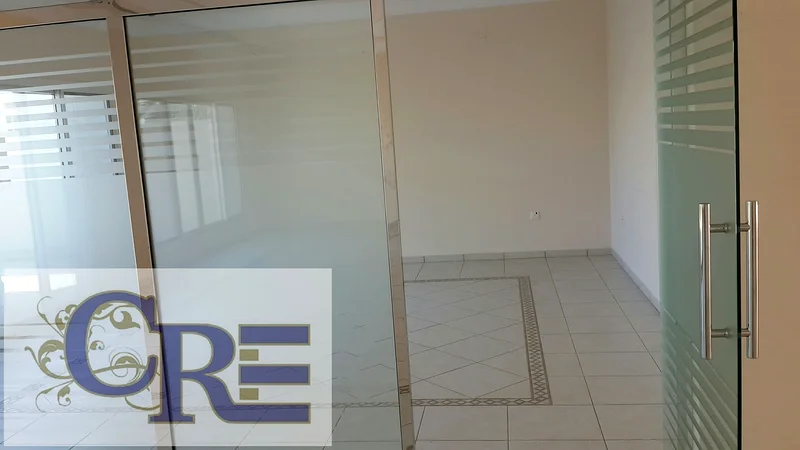 فيلا تجارية مكونة من 5 غرف نوم للإيجار في منطقة مارينا مول، أبوظبي.63402787822338111