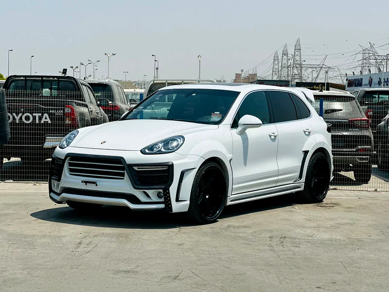 PORSCHE CAYENNE - 2016 MODEL FULL OPTIONS - WITH CARBON FIBRE KIT - JAPANES SPECS63398657360259114
