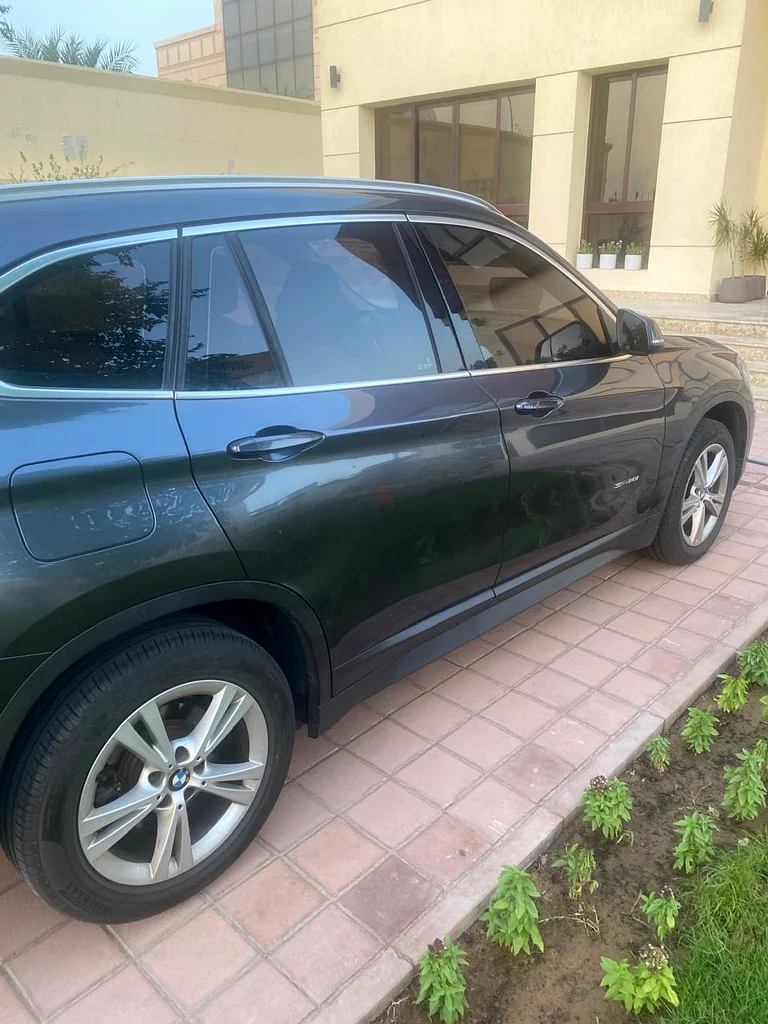 BMW X163406212670338114