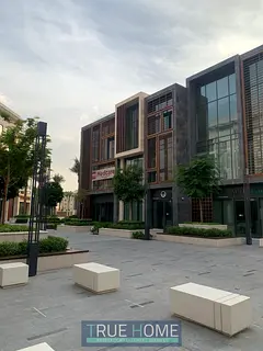 To own offices in the best areas of Sharjah and the strongest commercial projects