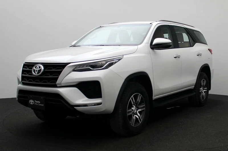 TOYOTA Fortuner 5 DR P 2.7L AT EXR RA633999456778261128