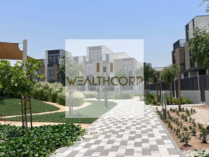 Modern 3BR Townhouse | Vastu Single Row Unit | Prime Location63926297131395110
