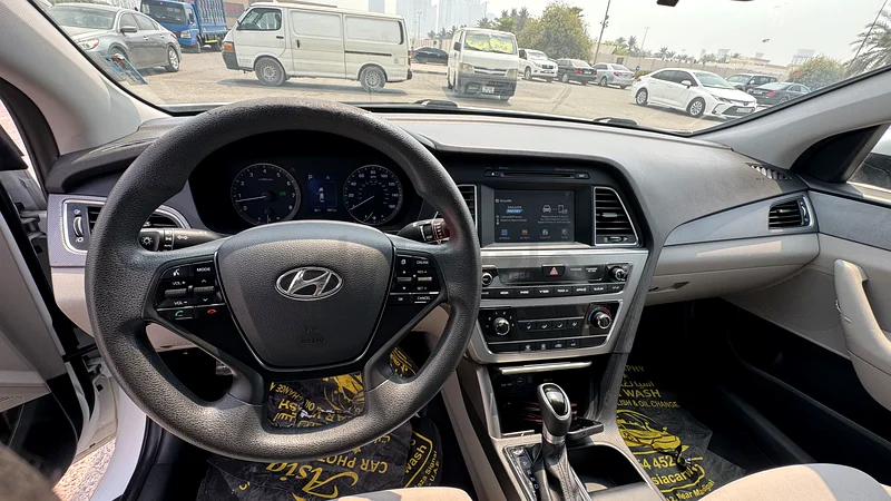 Hyundai sonata se 201763406909169921113