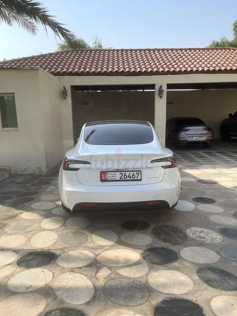 Tesla model 3 / dual motor63398505185665114