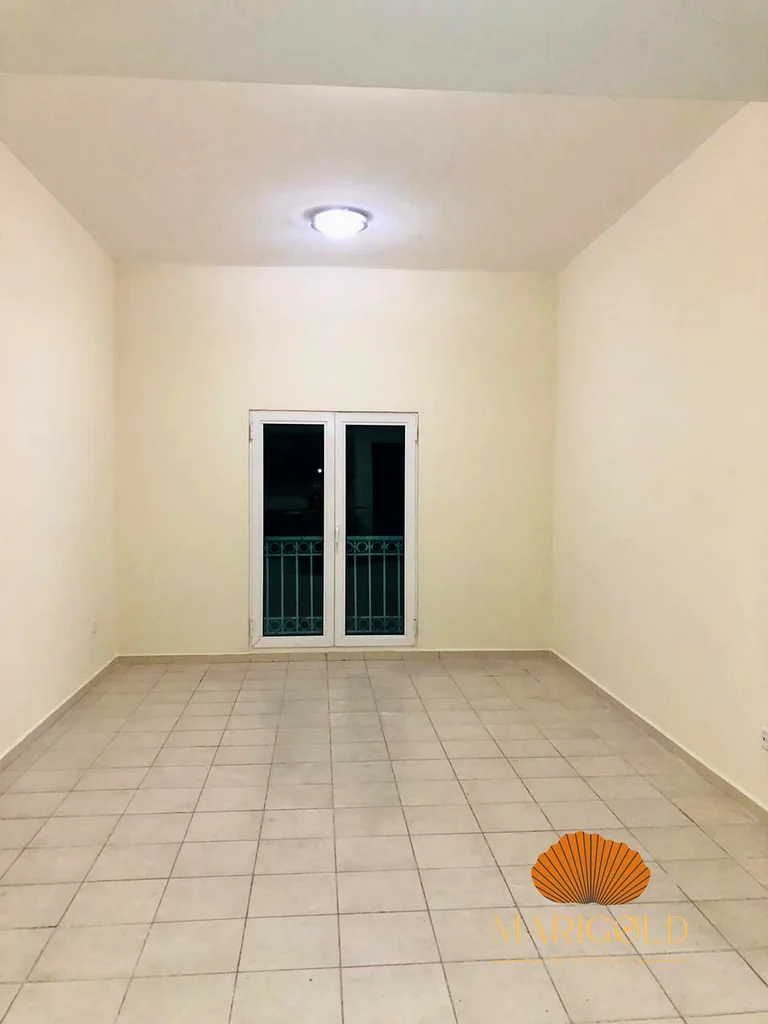 SPACIOUS LAYOUT | BRIGHT | RENTED | INVESTORS UNIT63935772951171112
