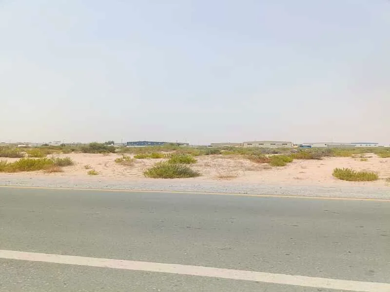 For sale, land in the Al-Saj’a Industrial Area, Old Hanou, Block 7, area approximately 40,000 square feet63820865842689113