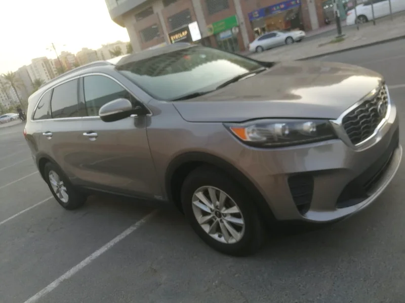 Kia Sorento 2.4 LX 2019    American Specs   Lady Driven63398628454913112