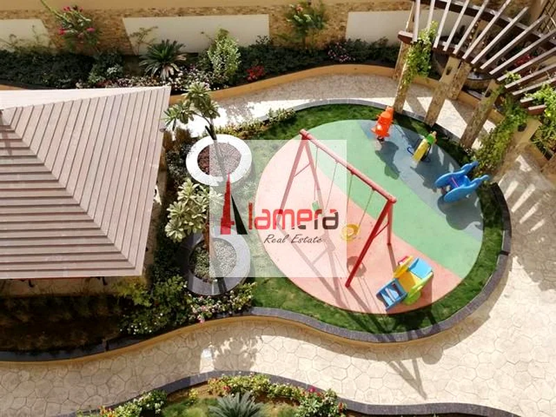 No Commission!| Well Maintained Building | Prime Location  | 1 Parking | Huge Garden63993225938945112