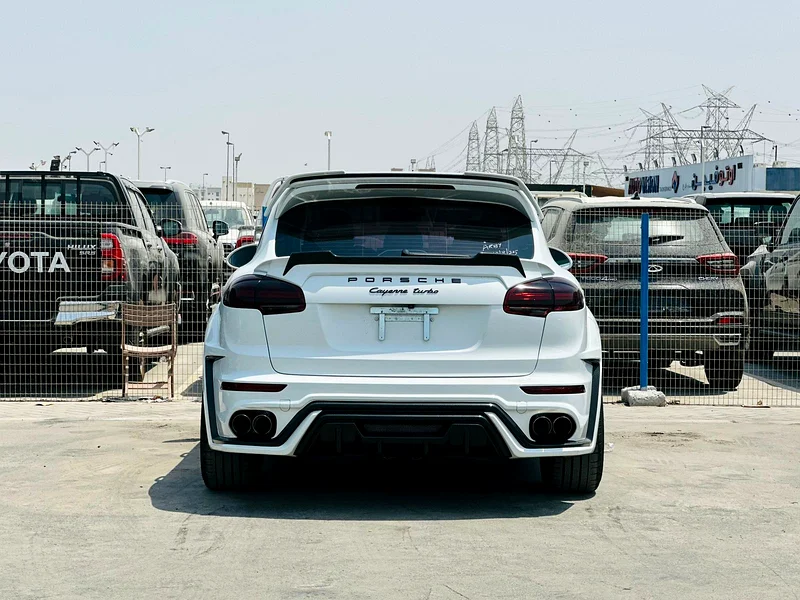 PORSCHE CAYENNE - 2016 MODEL FULL OPTIONS - WITH CARBON FIBRE KIT - JAPANES SPECS63398657360259111