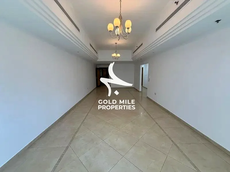 مجمد مجاني ||| شقة فاخرة من 3 غرف نوم مع غرفة خادمة ||| مقابل وزارة التربية والتعليم63744067230849112