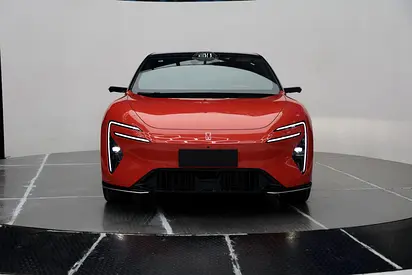 Avatr 06 Ultra EV Edition AWD 2025 Red/Red (Highest Option)