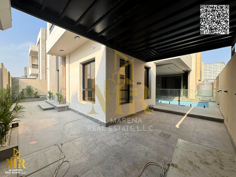 A great opportunity to own a luxury villa located in the heart of the distinguished Bahia area at an attractive price, including electricity, water an63882221098627113