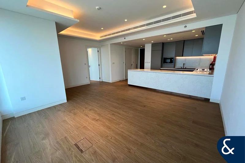 Luxury Tower | Brand New Building | 1 Bed63988682766594112