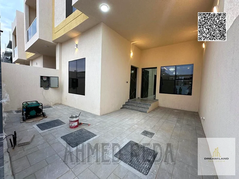 مباشرة من المالك، فيلا فاخرة للبيع بسعر رائع يشمل رسوم التسجيل ونقل الملكية.63891799575554111