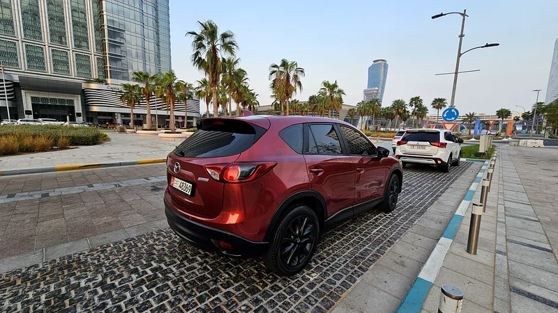 مازدا CX-5 | 2015 | مواصفات الخليج  
كروس أوفر رياضية متعددة الاستخدامات موثوقة وأنيقة، مصممة للراحة اليومية والقيادة63398514718850111