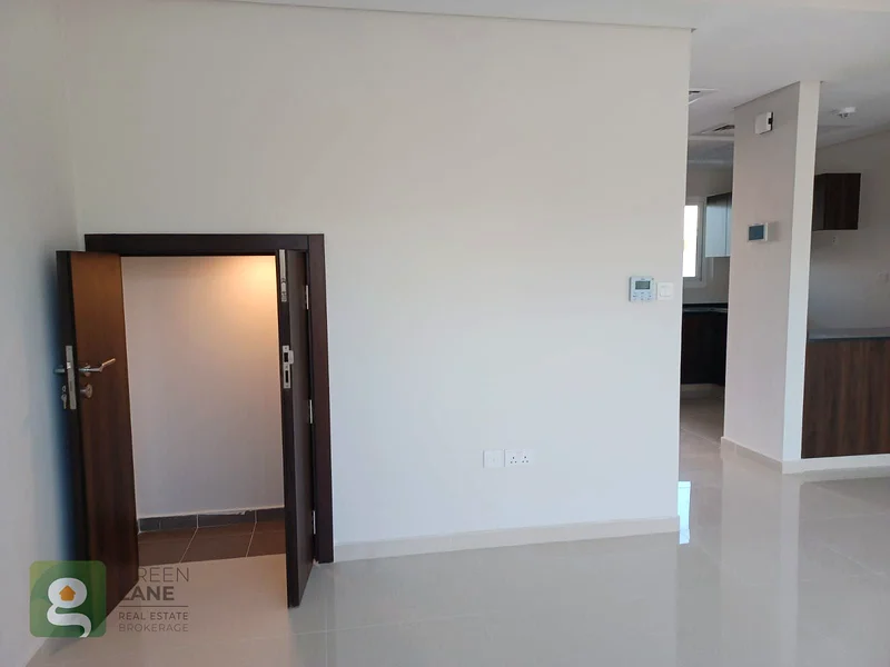 Basement | Vacant | Single Row | Type RRB-M64005313553667112