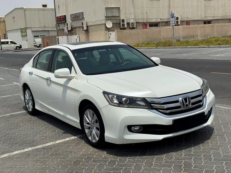 HONDA ACCORD LX + 2.4L FULL OPTION CAR WITH SUNROOF, LEATHER SEATS, GOOD CONDITION63398545203841111