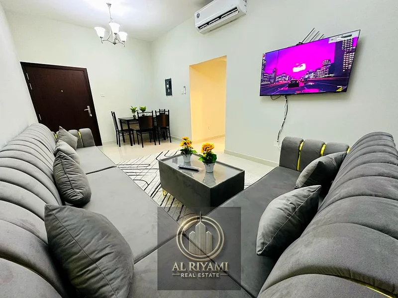 شقة من غرفتي نوم بأجمل تصميم للإيجار الشهري في كورنيش عجمان63294270118402111