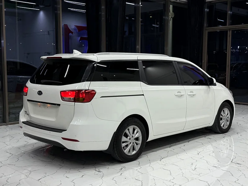 KIA GRAND CARNIVAL63398625139202113