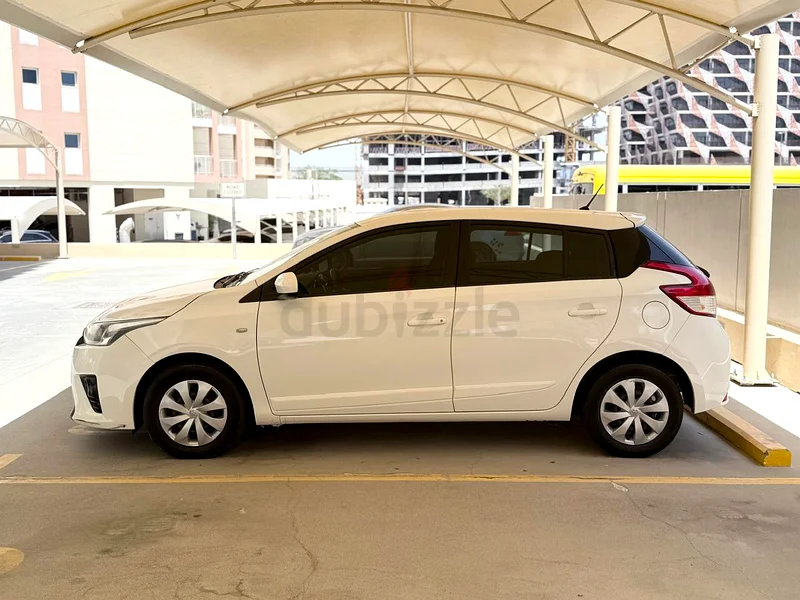 Toyota Yaris Bought directly from Toyota. 3 keys books all available63399944810370113