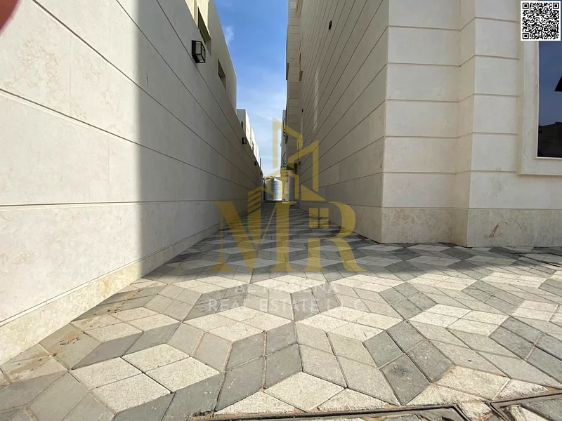 For sale, a smart home corner villa with an internal elevator and central air conditioning, freehold for all nationalities, at an all-inclusive price.63872045402881114