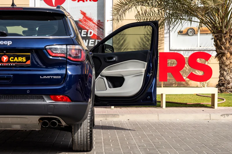 Jeep Compass Limited (LOW MILEAGE) 2018 GCC | Warranty63398595265538114