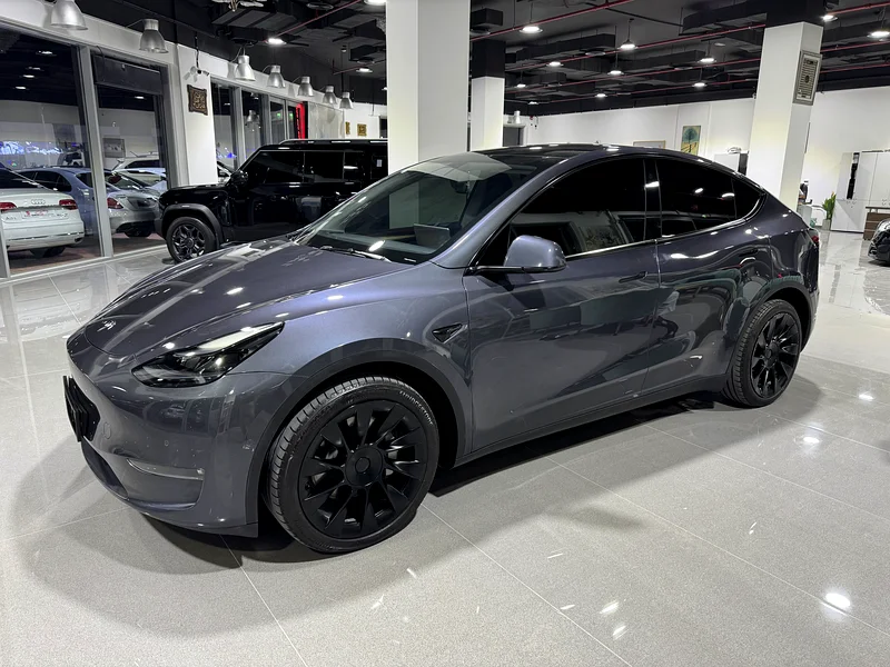 Tesla Y under warranty63398506117377113