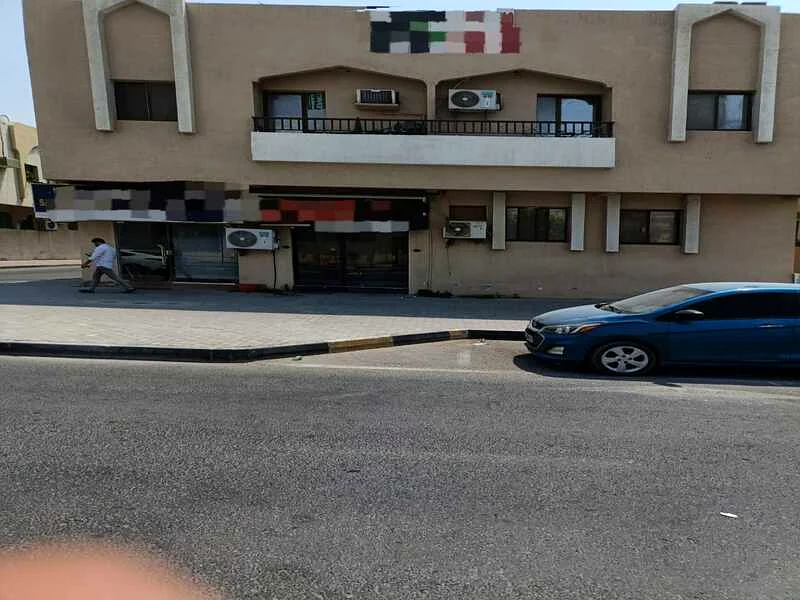 For sale: A building in the Yarmouk area, on a main street, on a corner, with an area of approximately 2,800 square feet, in an excellent location.64304533434753111