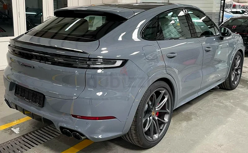 Porsche Cayenne S Coupe GCC63398657342338112
