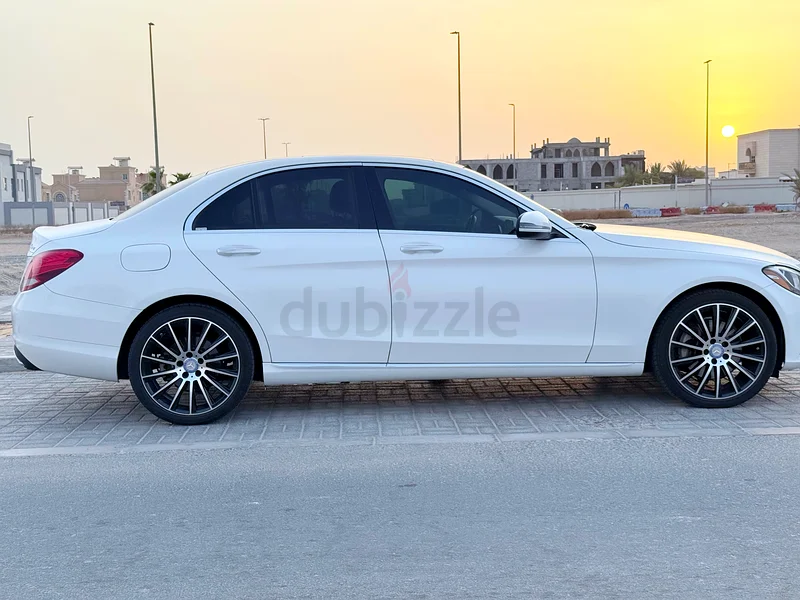 مرسيدس بنز C300 4MATIC 2017 المواصفات الأمريكية63399937776514111
