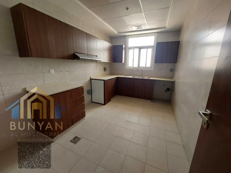 🏠 للإيجار – شقة فاخرة جديدة كليًا في الجرف 3 🌟 📍 الموقع: الجرف 3 – منطقة هادئة قريبة من جميع الخدمات والمواصلات الرئيسية 🚗63712240090242111