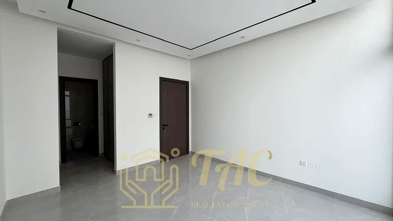 فيلا فاخرة جديدة للبيع في ند الشبا 1 دبي 6 غرف نوم + 8 حمامات + مسبح خاص63932742141569111