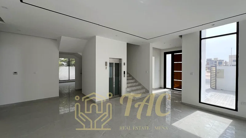 فيلا فاخرة جديدة للبيع في ند الشبا 1 دبي 6 غرف نوم + 8 حمامات + مسبح خاص63932742141569110