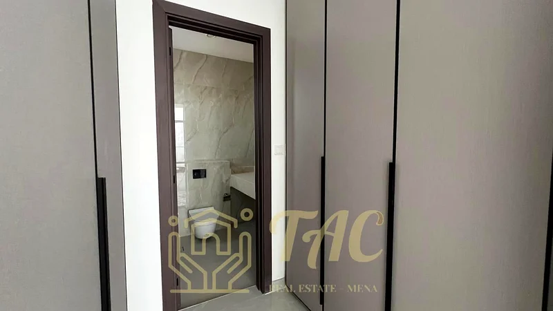 فيلا فاخرة جديدة للبيع في ند الشبا 1 دبي 6 غرف نوم + 8 حمامات + مسبح خاص63932742141569114