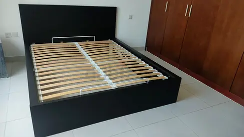 Ikea queen size hydraulic bed with Ikea mattress