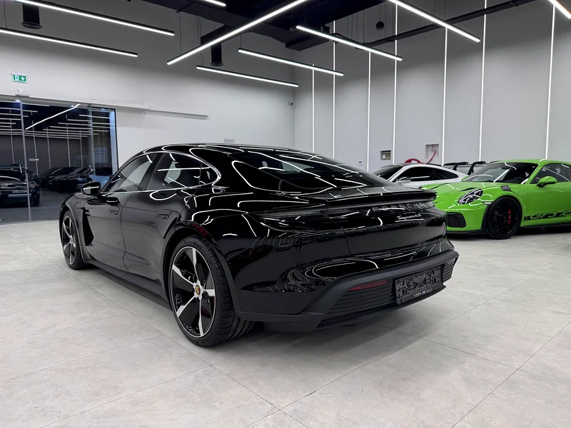 GCC specs Al Naboodah Brand new Porsche Taycan 4S Zero km63398647374339113