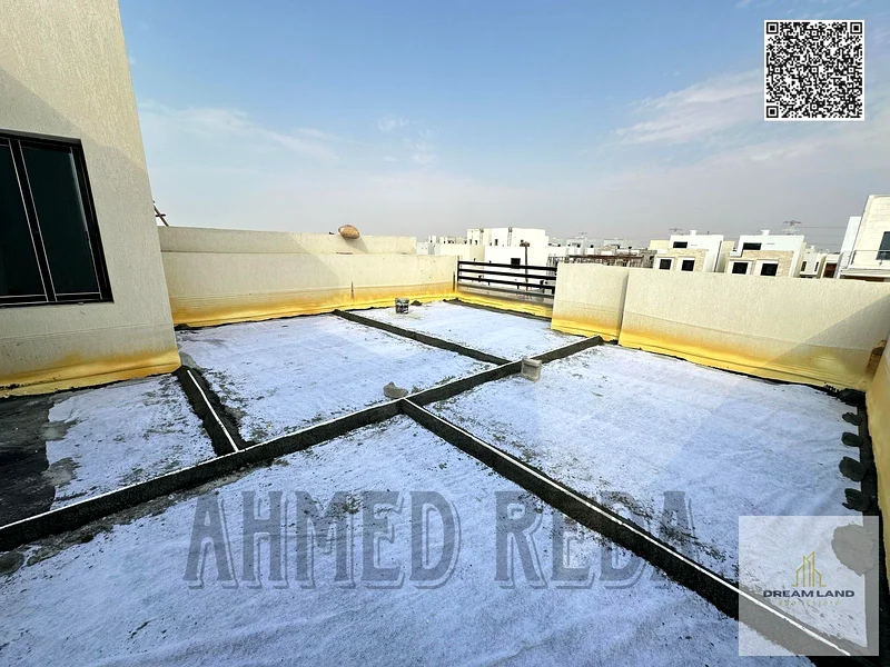 تشمل رسوم التسجيل ورسوم الملكية، طابقين وسطحًا، مع إمكانية التمويل البنكي بسهولة63893337616641114