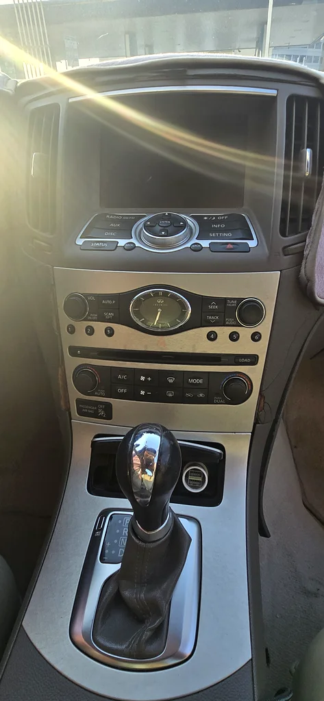 سيارة إنفيني G35 للبيع بشكل عاجل!!63398543169410112